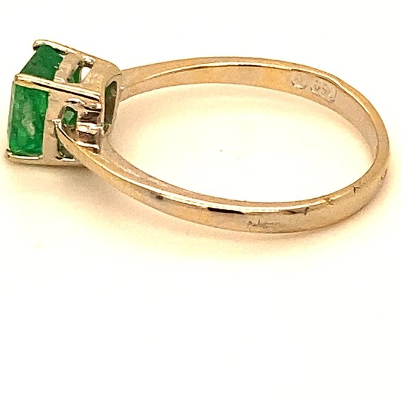 Emerald 1.11ct Solid 18K White Gold Ring - Picture 5 of 6